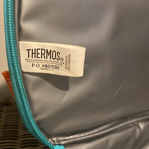 THERMOS Novelty Lunch Kit, Scooby Doo and the Mystery Machine - Picture 4 of 6